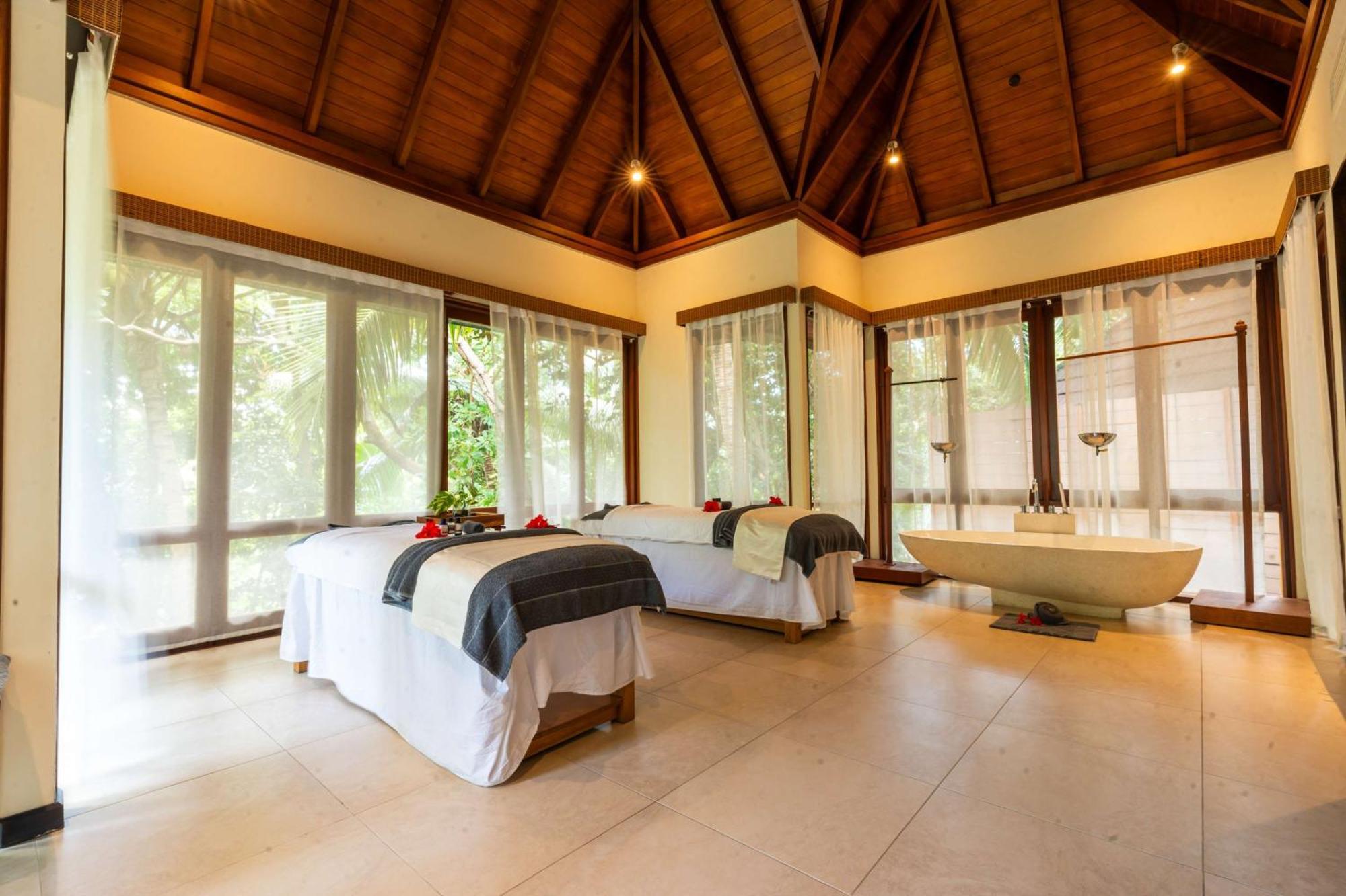 Hilton Seychelles Labriz Resort & Spa La Passe Exterior photo